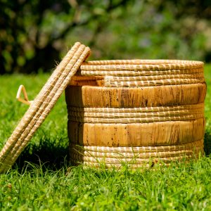 Set of Round Raffia & banana fiber Baskets with lid