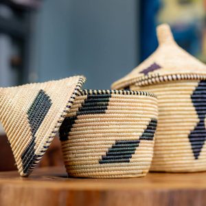 Sisal fiber peace baskets with lid